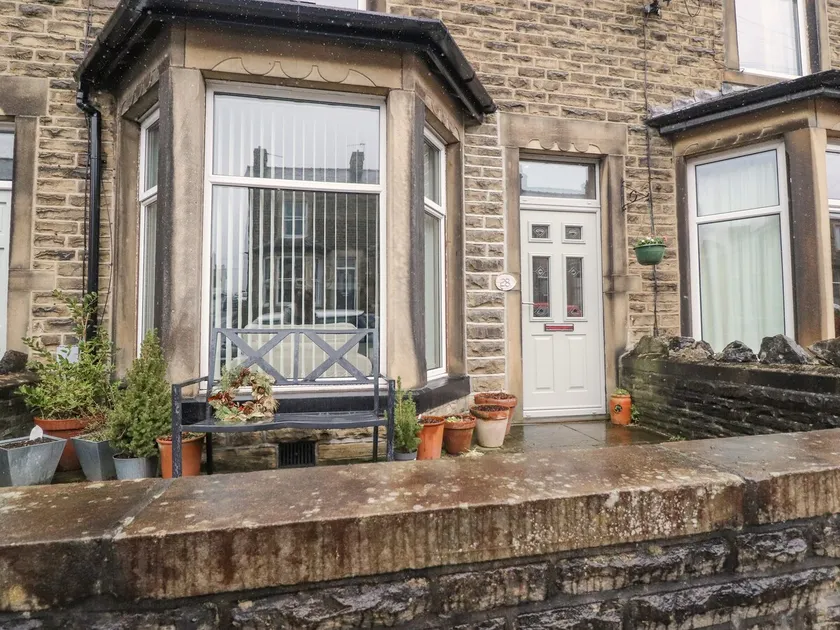 28 Devonshire Street - Image 1