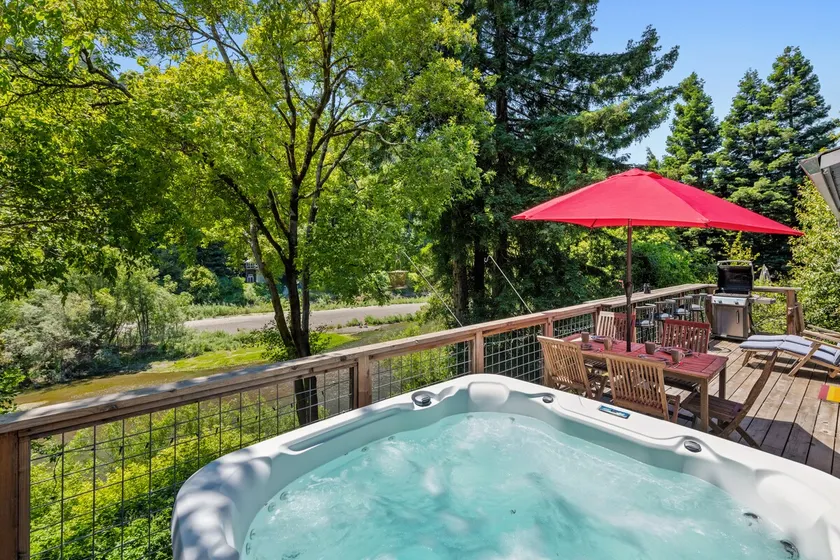 Moondance - Contemporary Riverfront Home - Image 1