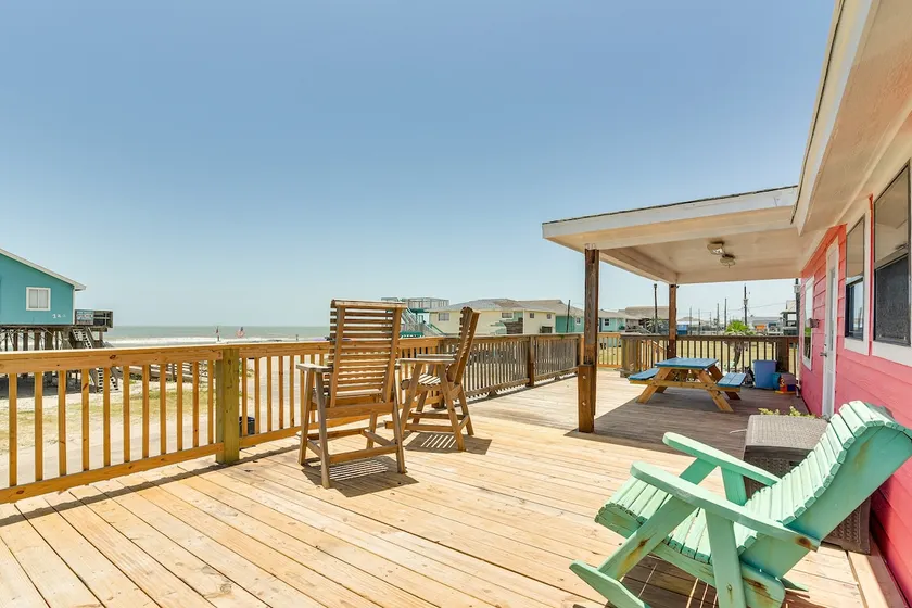 Oceanfront Deck: Surfside Beach Vacation Rental! - Image 1