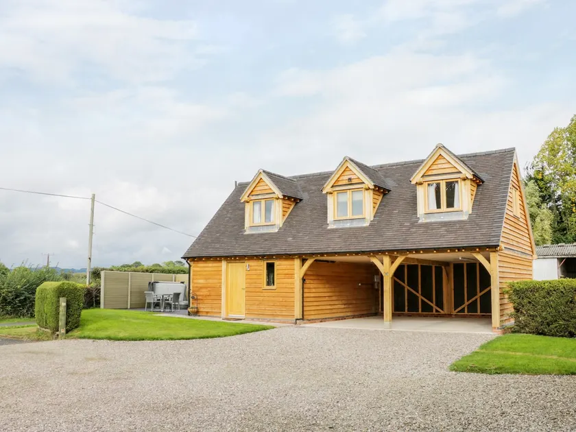 Acorn Cottage - Image 1