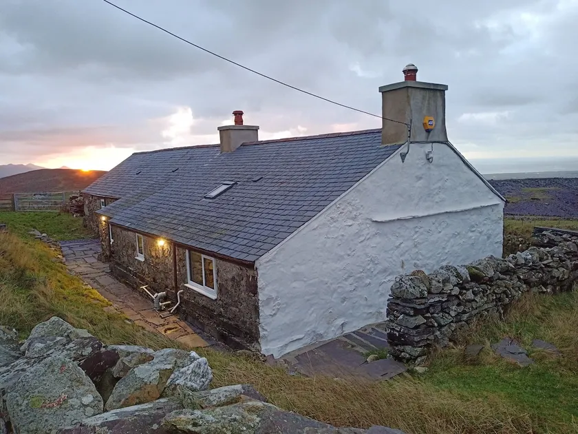 Bryn Derwen - Image 1