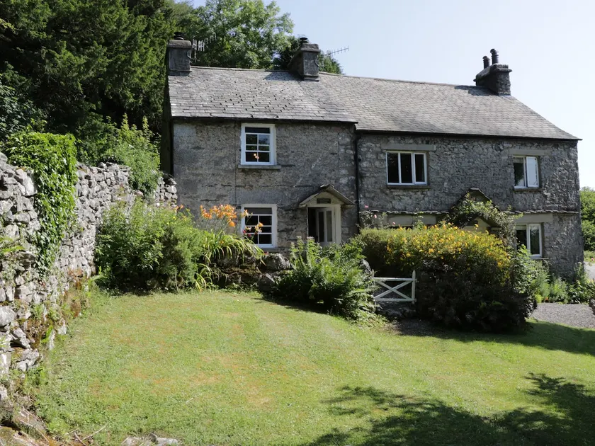 Coachmans Cottage - Image 1