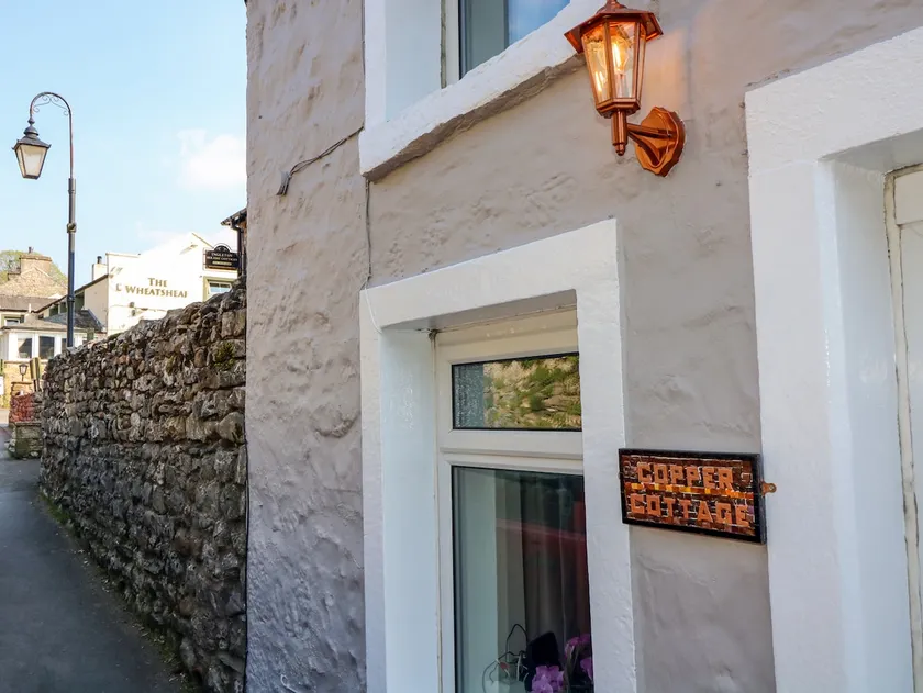 Copper Cottage - Image 1