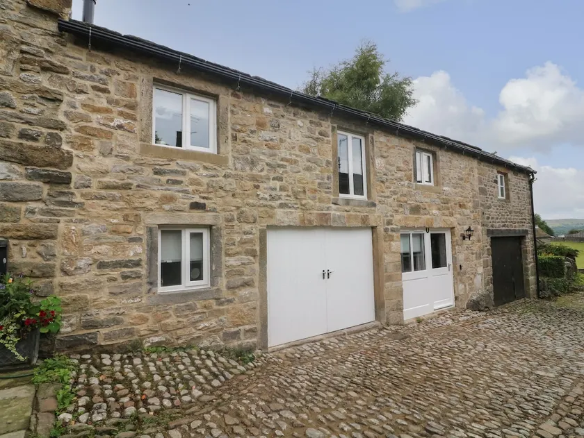 Darrowby Barn - Image 1