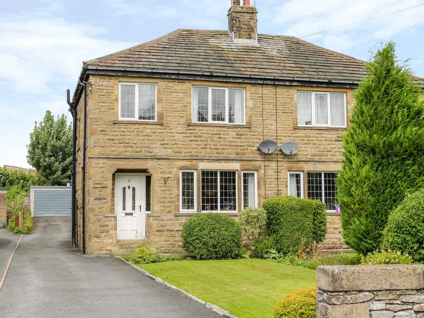 2 Ings Avenue - Image 1