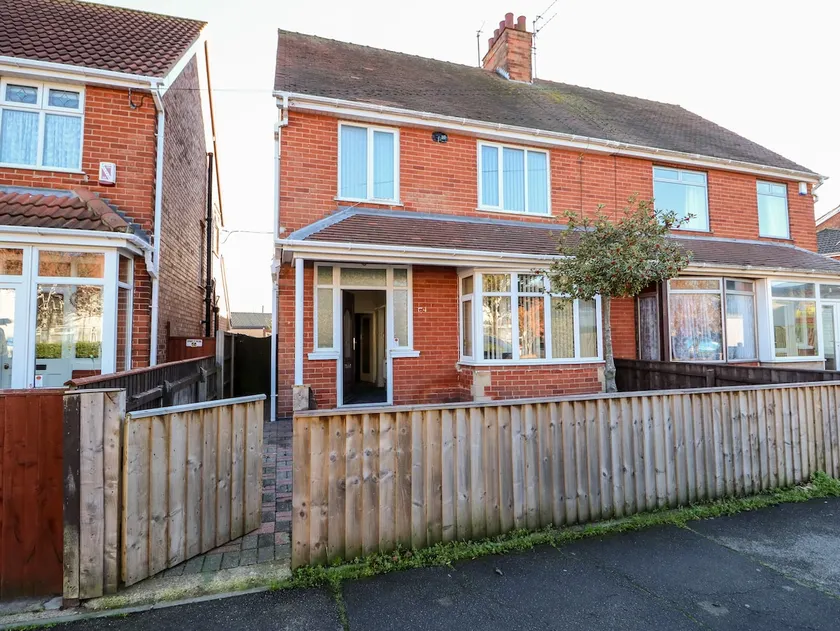 4 Dorothy Avenue - Image 1