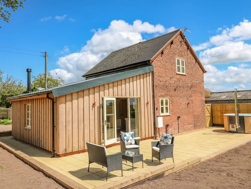 Acorn Lodge - Image 1