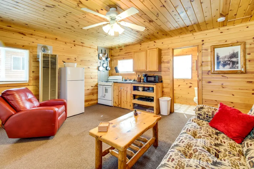 Boat + Fish on Mille Lacs Lake: ‘Walleye Cabin’ - Image 1