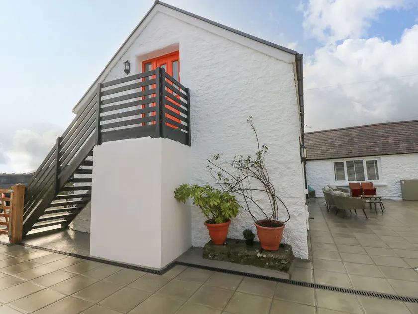 Clementine Cottage - Image 1