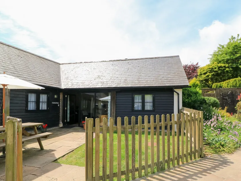 Corner Barn - Image 1
