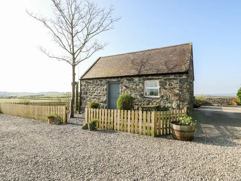 Bwthyn Celyn - Image 1