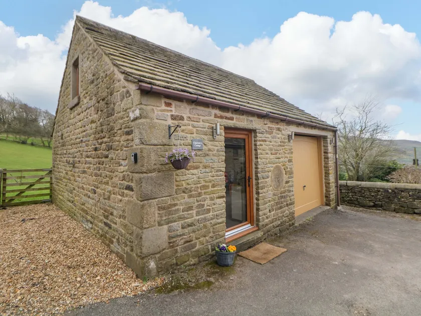CHARLOTTES HÜTTE, familienfreundlich, mit Garten in Hathersage - Image 1