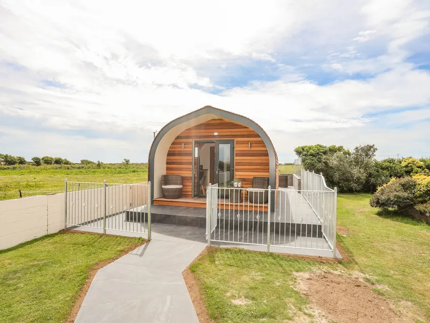 Caban Cariad - Image 1