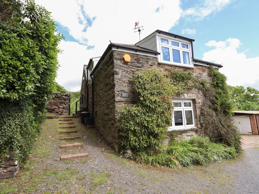 Bodowen Coach House - Image 1