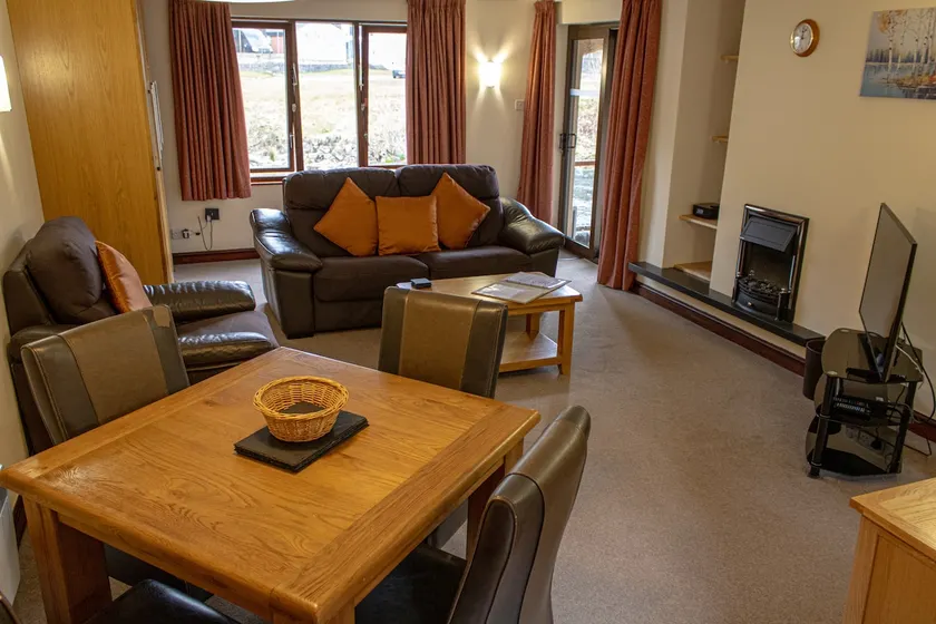 Apartment with river view- Sleeps 4. No Pets - Image 1