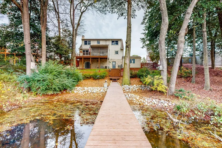 Salisbury Waterfront: Schumaker Pond Paradise! - Image 1