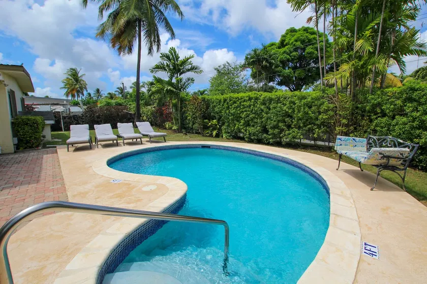 Amazing pool and nearby beach - Bliss - Image 1