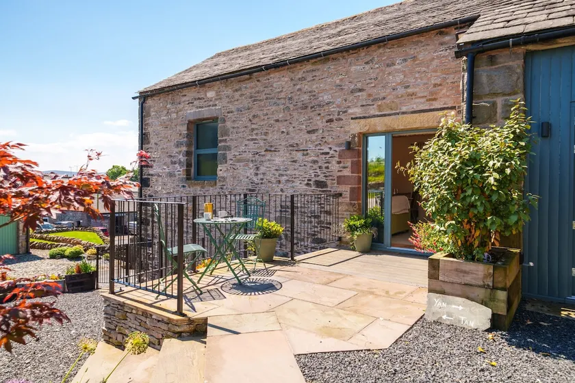 Tan Apartment - Shap - Great for Walkers - Image 1