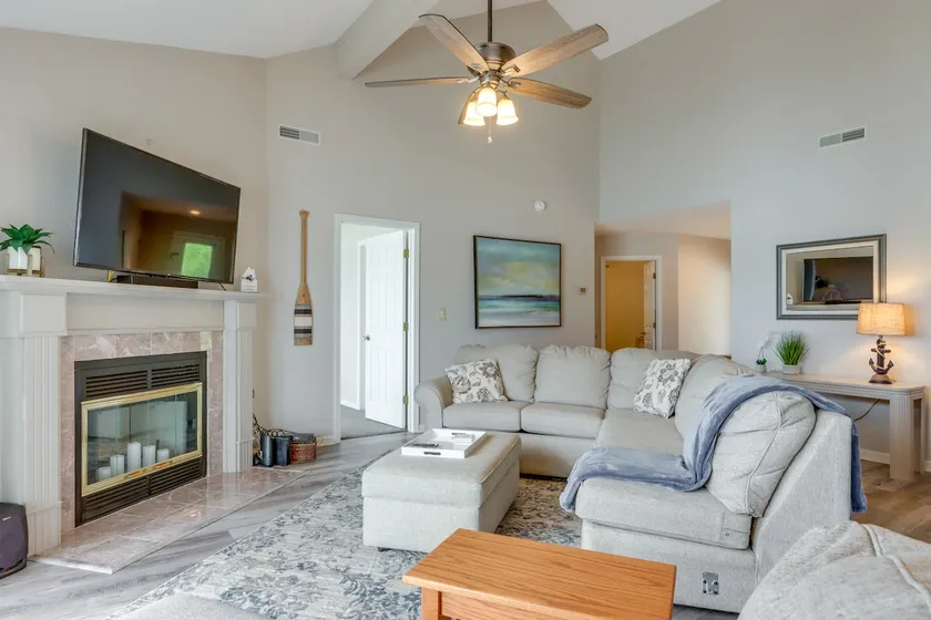 Lakefront Ozark Getaway w/ Views + Community Perks - Image 1
