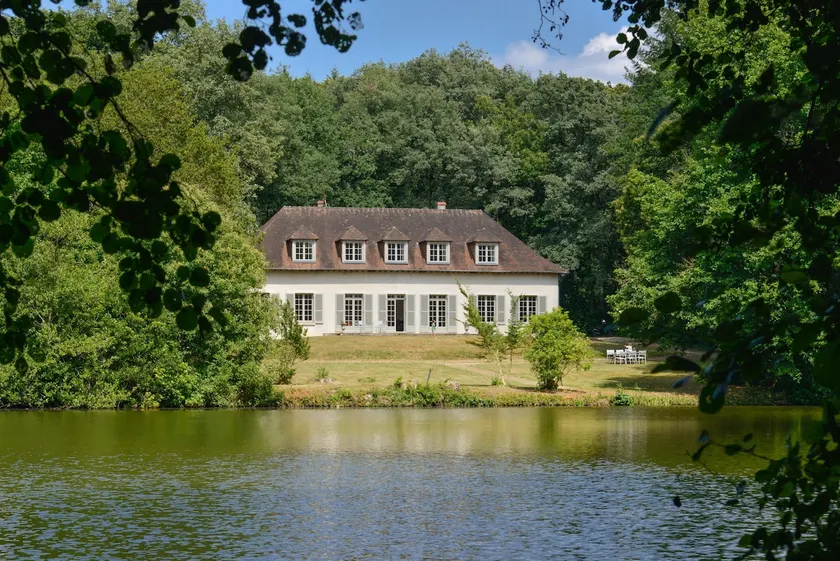 La Genêtière - Grande maison avec étang en Sologne - Image 1