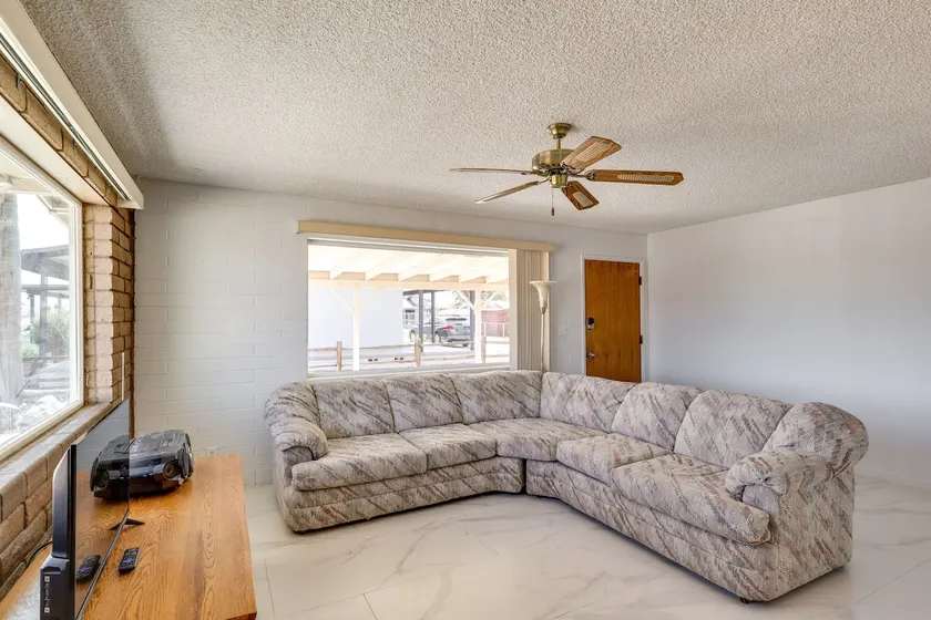 Riverfront Bullhead City Home w/ Mountain Views! - Image 1