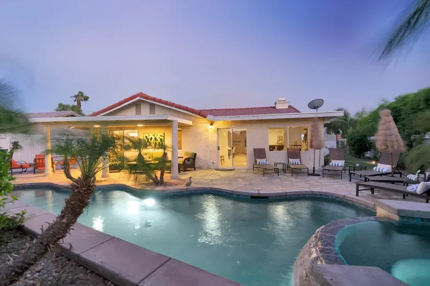 Best value location, amazing Stagecoach Deal! - Image 1