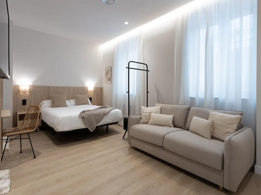 Meraki Suites, Studio apartment - Image 1