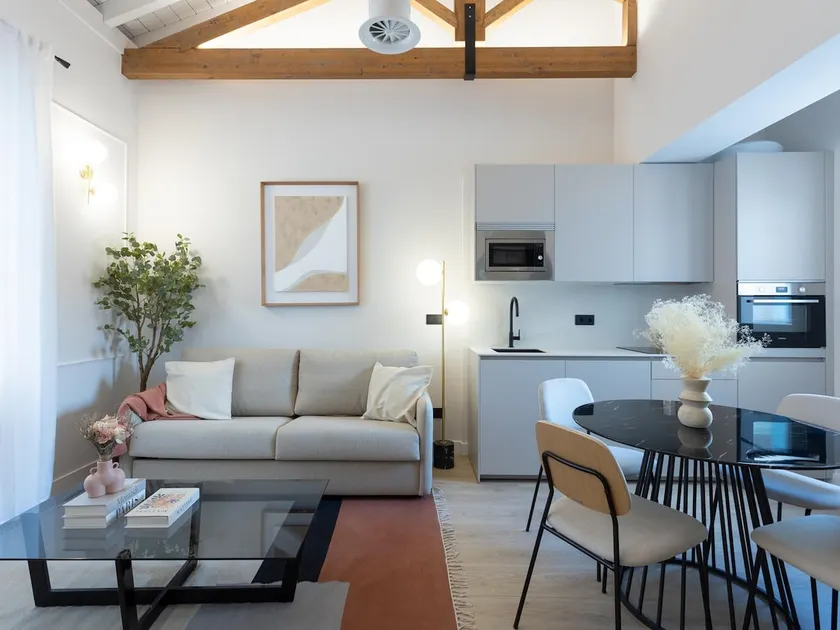 Meraki Suites Apartment - Image 1