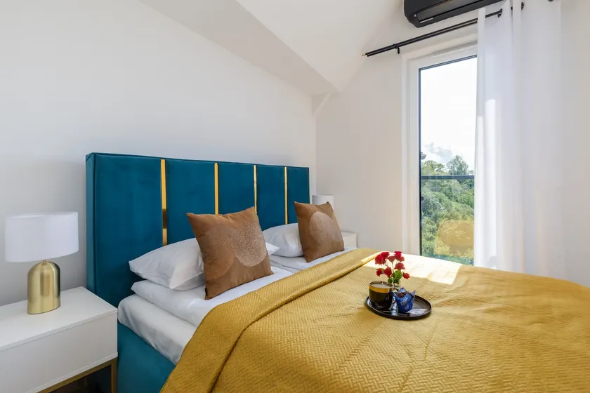 Różana 8 | Spacious Apartment | Parking - Image 1