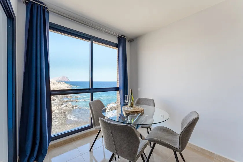 Stunning sea view in Los Abrigos - Image 1