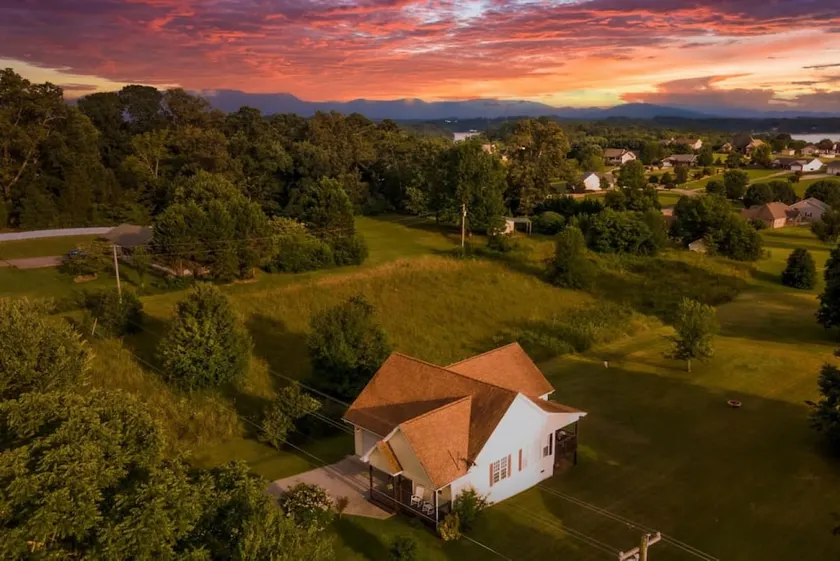 Dandridge Family Charmer|Douglas Lake| Mtn Views - Image 1