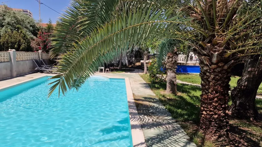 House with exclusive pool and garden 7 min walk from the beach and the center - Image 1