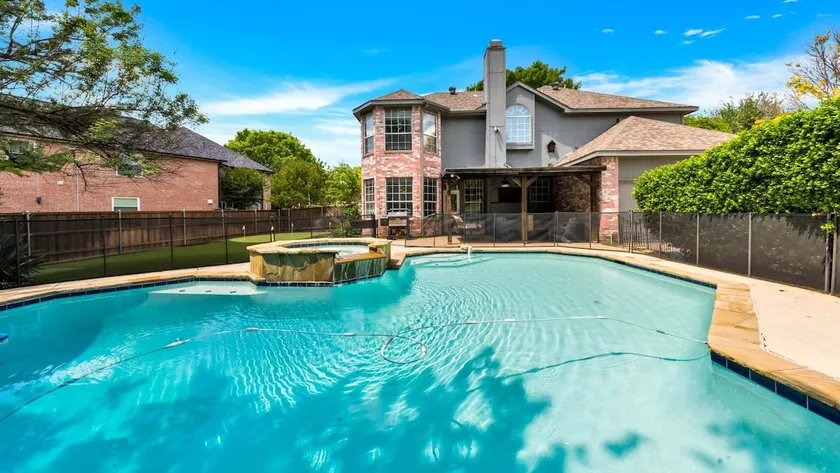 Heated Pool|Hot Tub|Sleeps 16|Putting Green! - Image 1