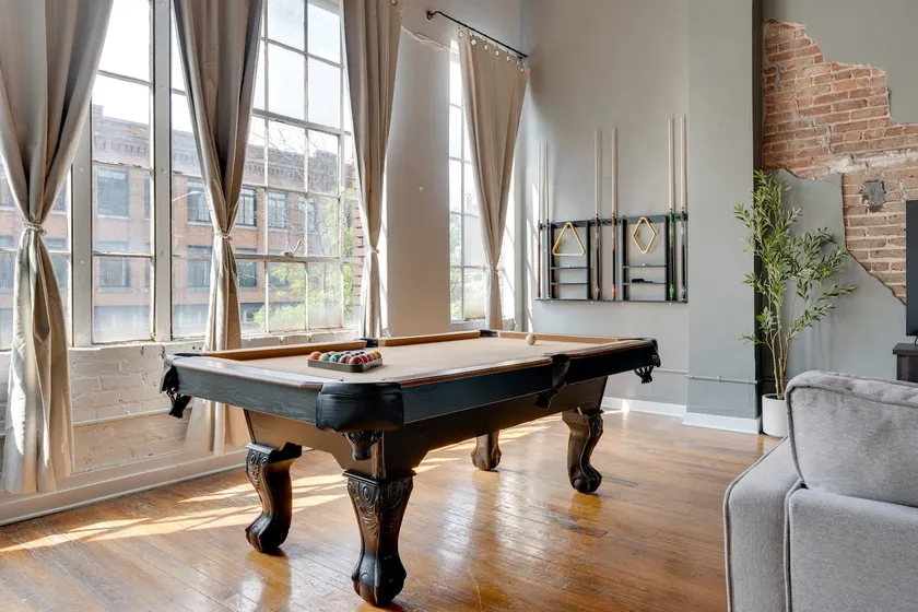 Modern Loft w/ Pool Table| Parking| Sleeps 8| DT - Image 1