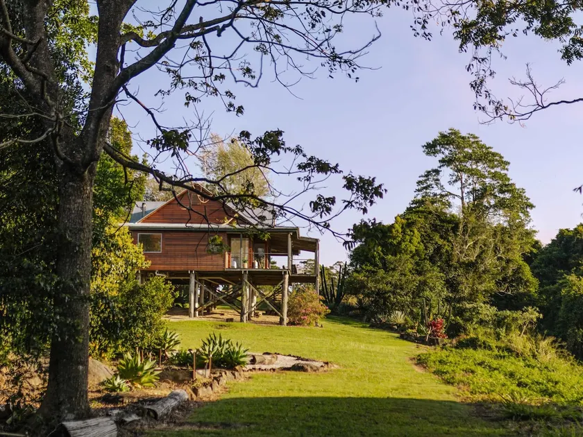 The Wolvi House - Scenic Mountain Retreat - Image 1