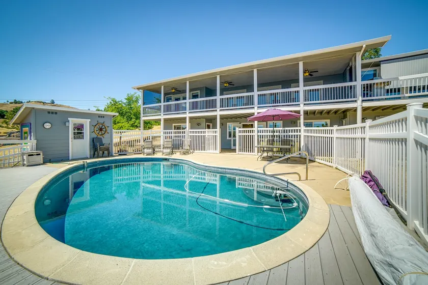Lakeport Home w/ Stunning Lake & Mountain Views - Image 1
