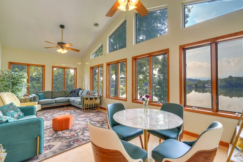 Hot Tub & Dock: Waterfront Bristol Area Retreat - Image 1