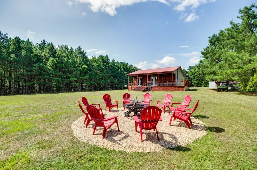 Cozy Summit Cabin w/ Hiking Trails & Fishing Pond! - Image 1
