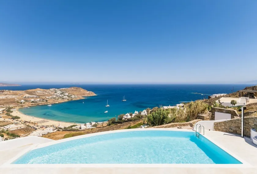 Luxury villa with stunning views above Kalo Livadi - Image 1
