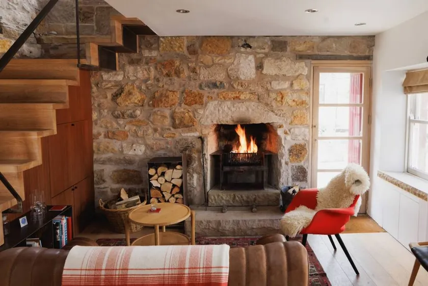 Maybell Cottage, Your Luxury Seaside Pad - Image 1
