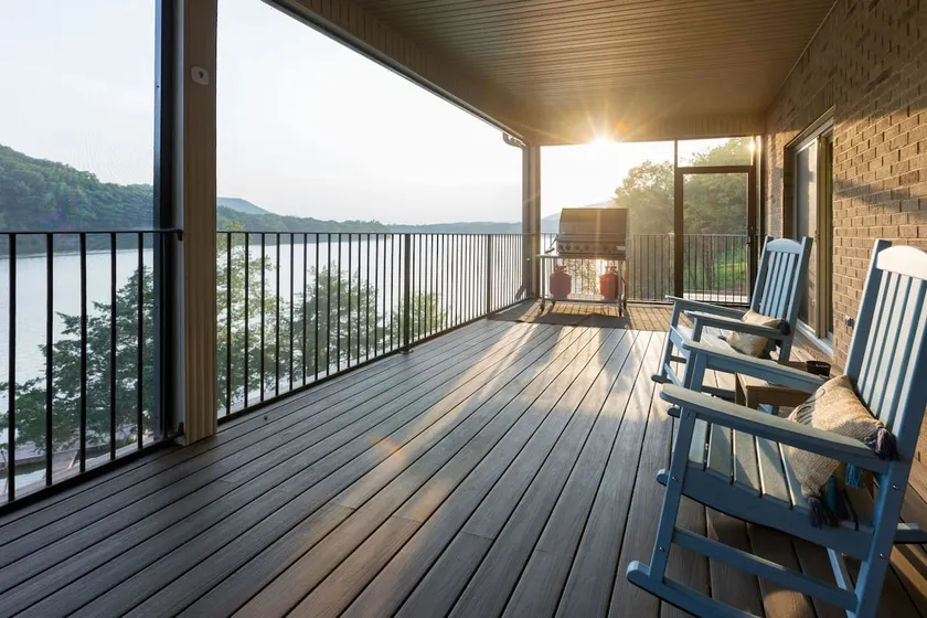 Lakefront Retreat in Mooresburg - Image 1