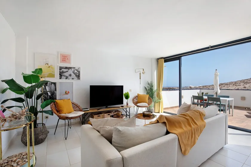 Ferienwohnung Bahía Vista mit Meerblick, WLAN & Terrassen - Image 1