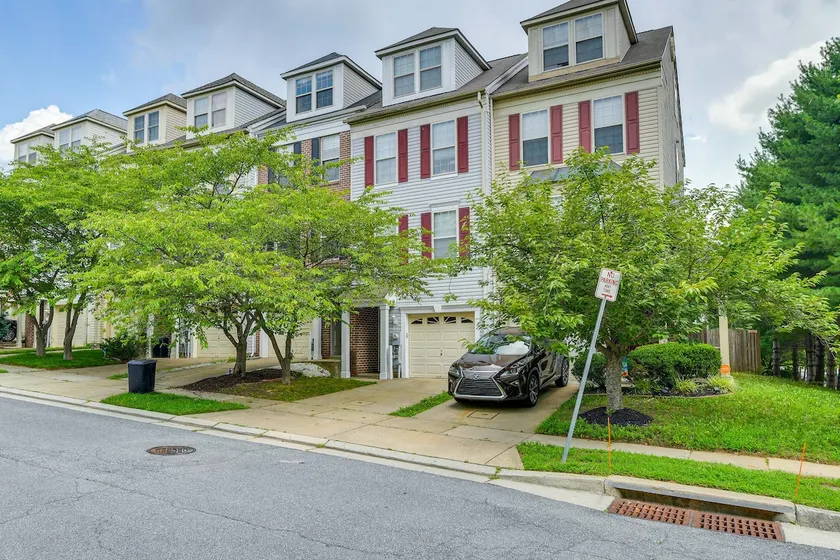 Owings Mills Townhouse: 8 Mi to Liberty Reservoir! - Image 1