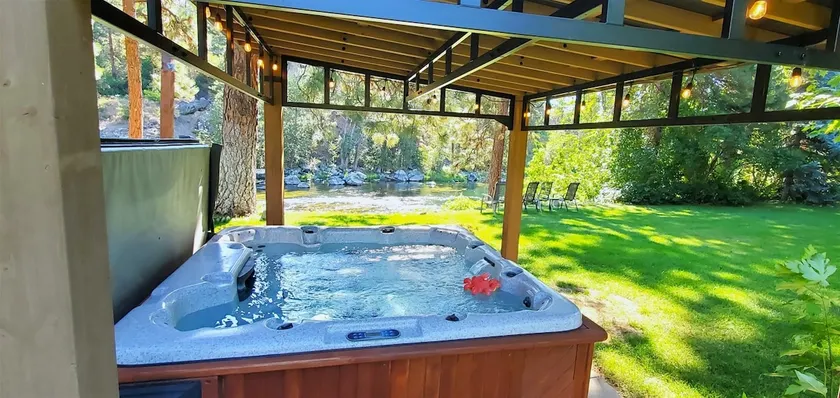 Luxurious Lifestyle Just Minutes From Leavenworth - Image 1