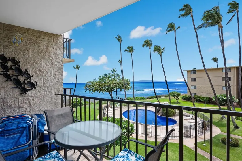 Kanai a Nalu 314 - Modern, Renovated, Oceanfront! - Image 1