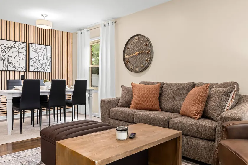 New! Cozy Mid Century Modern Oasis 3bd Home - Image 1