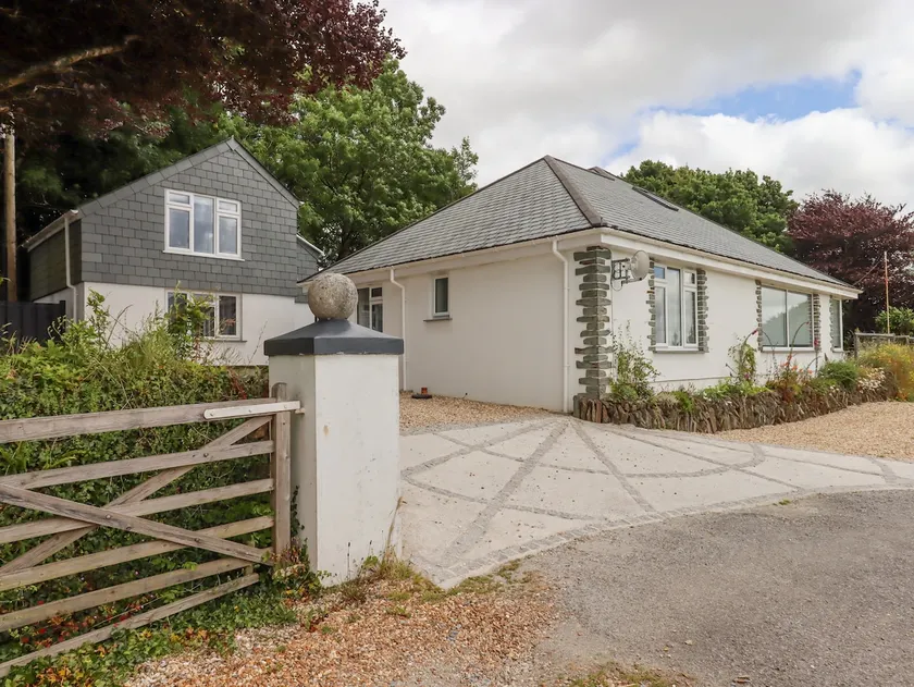Hurdwick Lodge - Image 1