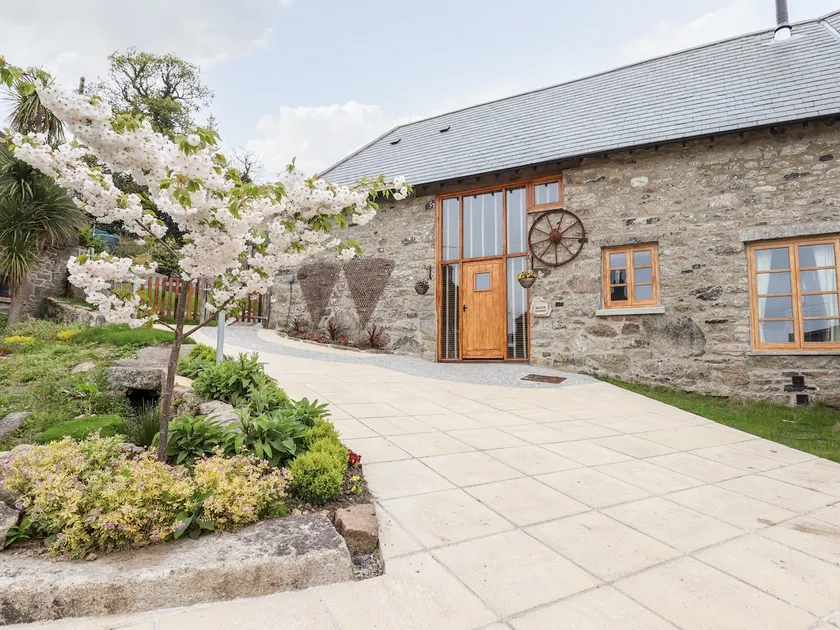 Bagtor Granary - Image 1