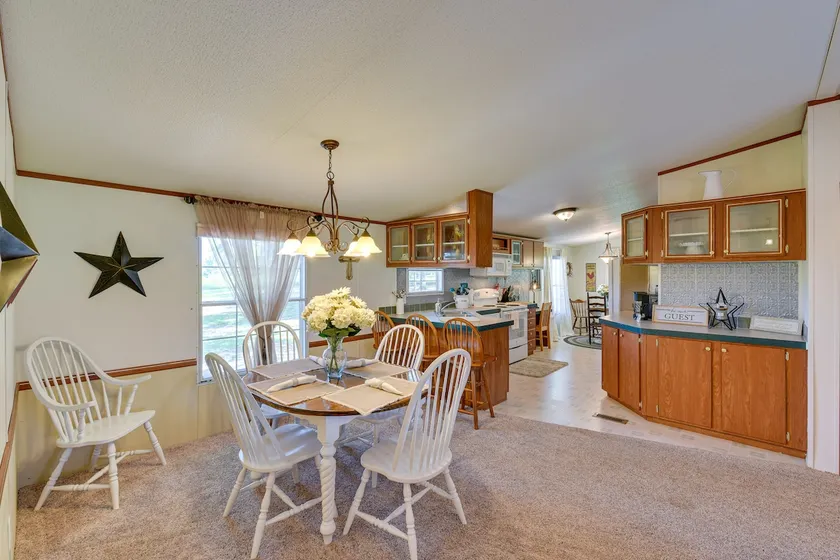 24 Mi to Morrison Springs County Park: Cozy Home - Image 1