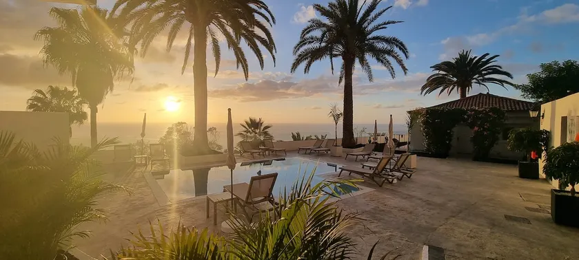 El Bollullo, ocean views and private terrace - Image 1